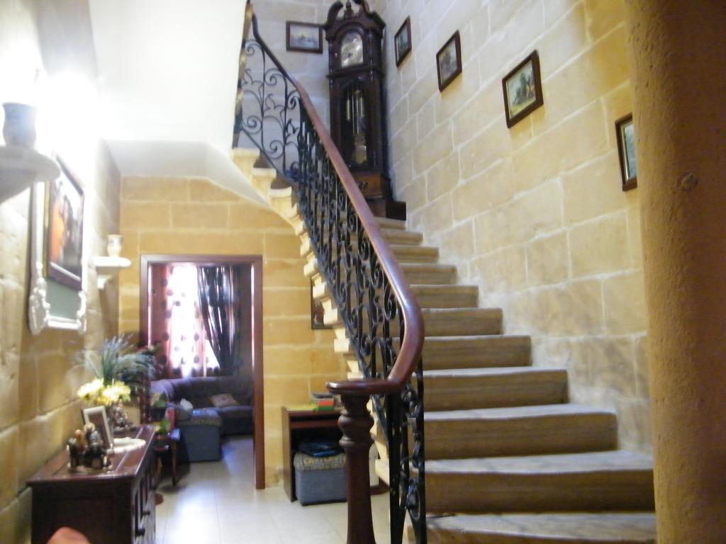 Nocturne Family House Apartment Paola Luaran gambar