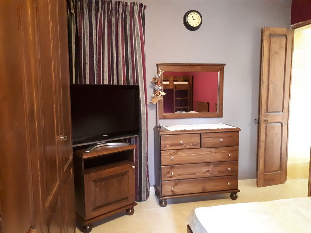 Nocturne Family House Apartment Paola Luaran gambar