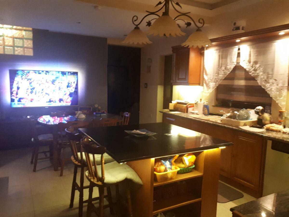 Nocturne Family House Apartment Paola Luaran gambar